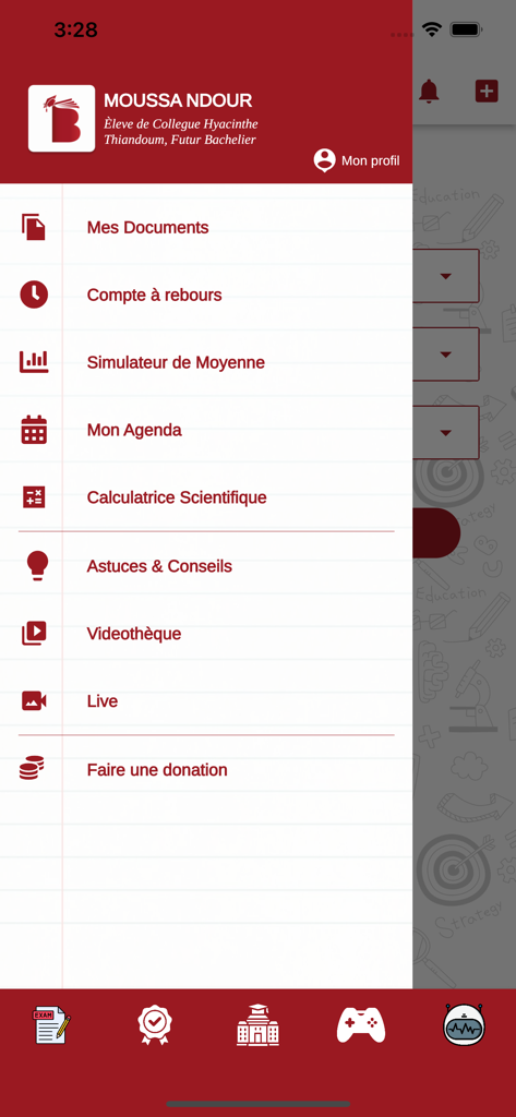 Bac en Poche Senegal - Menu de navigation de l'application Bac en Poche Sénégal montrant des outils éducatifs comme les documents et les simulateurs.