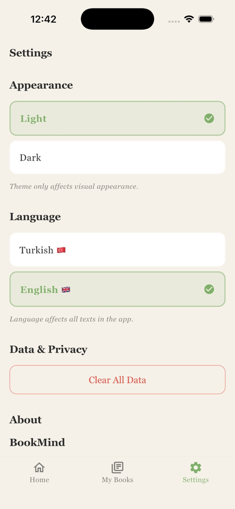 bookmind ai - BookMind AI 앱의 설정 인터페이스에 테마 및 언어 기본 설정이 표시됩니다.