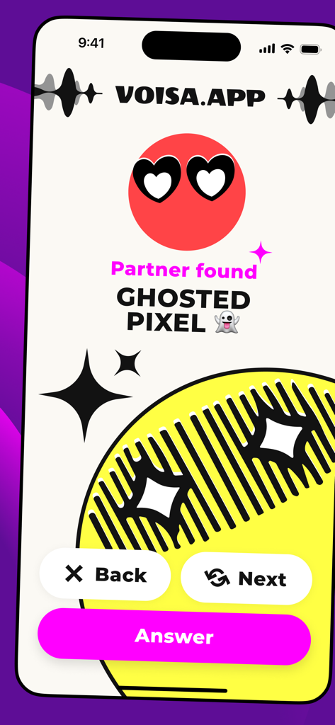 Interfaz de la aplicación Voisa que muestra una pantalla de 'interlocutor encontrado' con un botón de respuesta y opciones de llamada de voz.