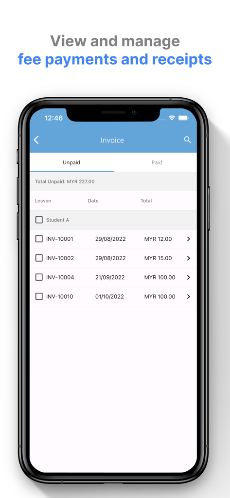 Interfaccia dell'app AOne che mostra fatture non pagate e dettagli sul pagamento delle quote per gli studenti