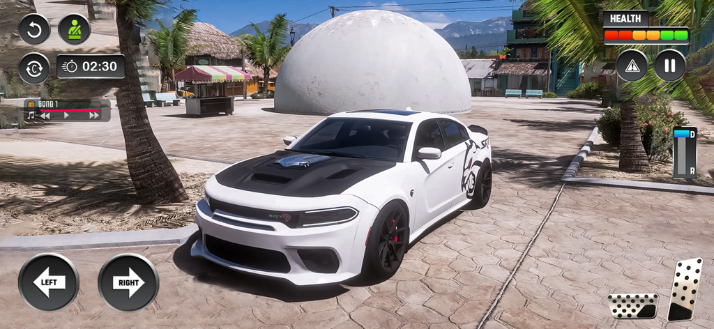 Weißer Sportwagen geparkt in einer tropischen Open-World-Umgebung mit Spielsteuerung