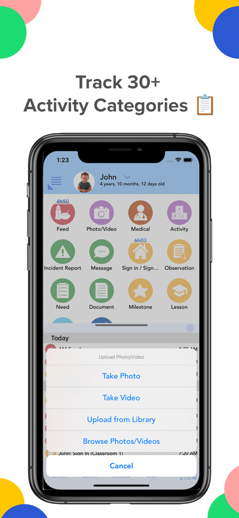 Pantalla de teléfono inteligente que muestra la interfaz de la aplicación Daily Connect con varios íconos de seguimiento de actividad y un menú para subir fotos.