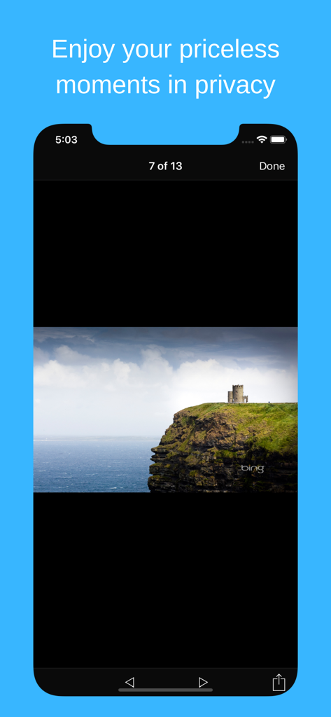 Hide Photos Video -Hide it Pro - Hide it Proアプリのインターフェース。セキュアビューアでプライベートな風景写真が表示されています。