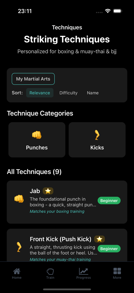 OctaCoach - La aplicación móvil OctaCoach que muestra una biblioteca de técnicas de golpeo de artes marciales para entrenamiento de boxeo y Muay Thai