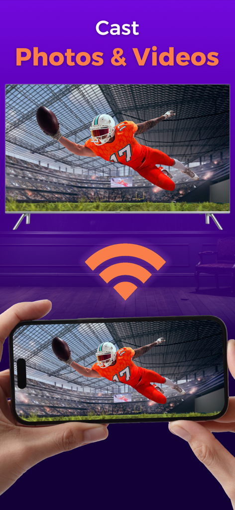 Remote TV: TV Controller - Una mano sosteniendo un smartphone transmitiendo una foto de un jugador de fútbol a una gran pantalla de Smart TV.