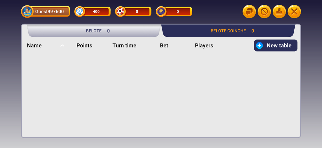 Interfaccia della lobby del gioco Belote che mostra le schede delle modalità classic e coinche con un pulsante di nuovo tavolo.