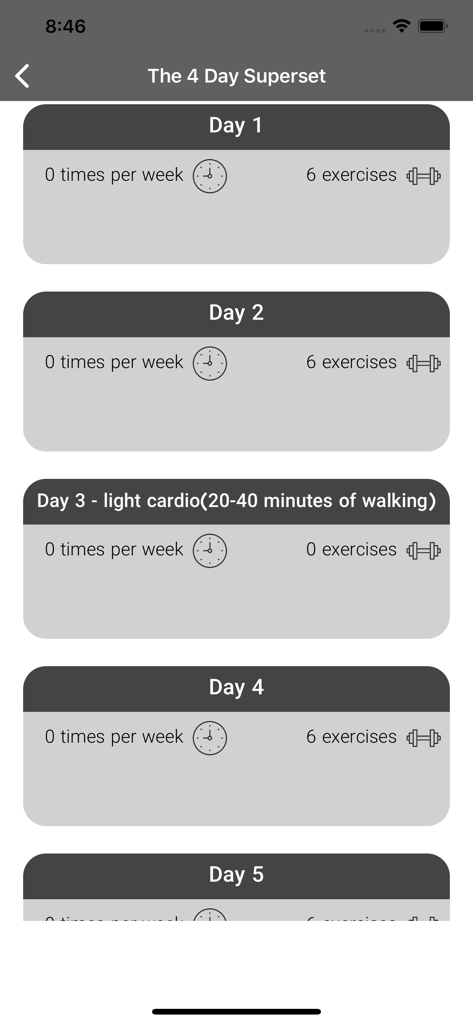 Schermata dell'app Fitnesskar che mostra un programma di allenamento giornaliero per un piano superset di 4 giorni