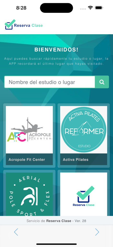 Pantalla de bienvenida de la aplicación Reserva Clase con una barra de búsqueda de estudios de fitness y pilates.