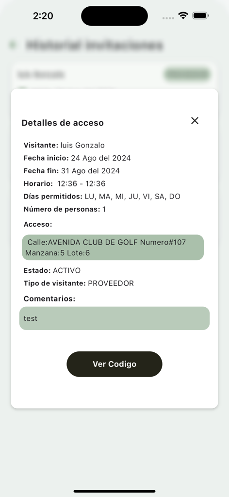 Pantalla móvil que muestra los detalles de acceso de visitantes para un proveedor de servicios dentro de la App Valle Escondido
