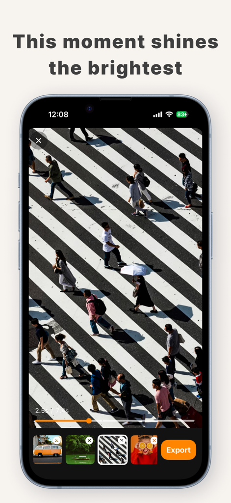 Shardee | Daily vlog camera - Shardee 앱 인터페이스는 일상 브이로그를 내보내는 버튼이 있는 바쁜 보행자 횡단 비디오 클립을 표시합니다.