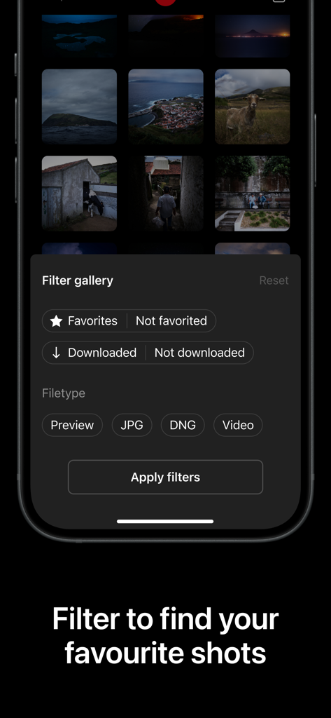 Leica FOTOS - Filter gallery interface in the Leica FOTOS app showing options to sort by file type and favorites
