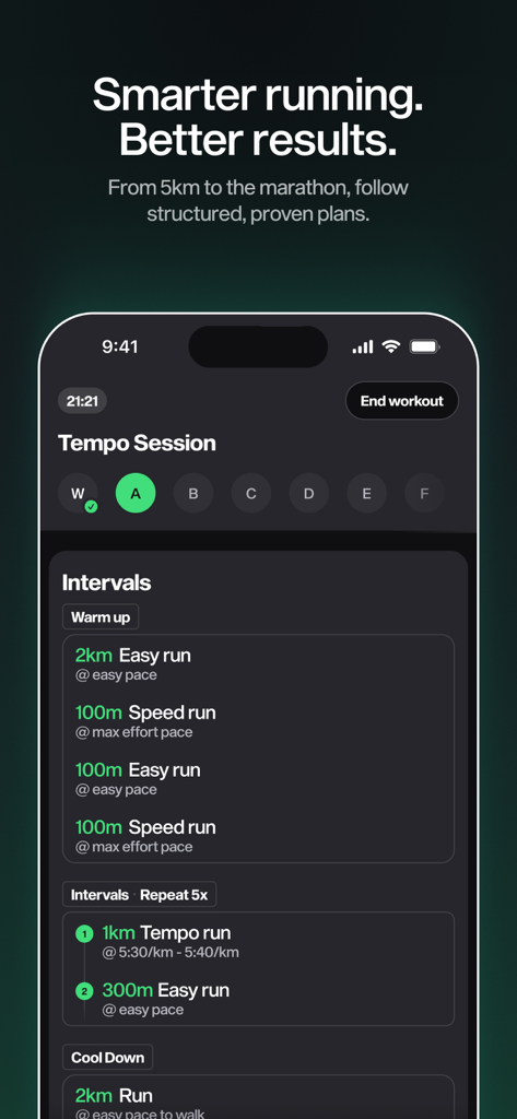 MARCHON TRAINING - Interface do aplicativo MARCHON TRAINING exibindo um treino de corrida estruturado incluindo aquecimento, corridas em ritmo e resfriamento.