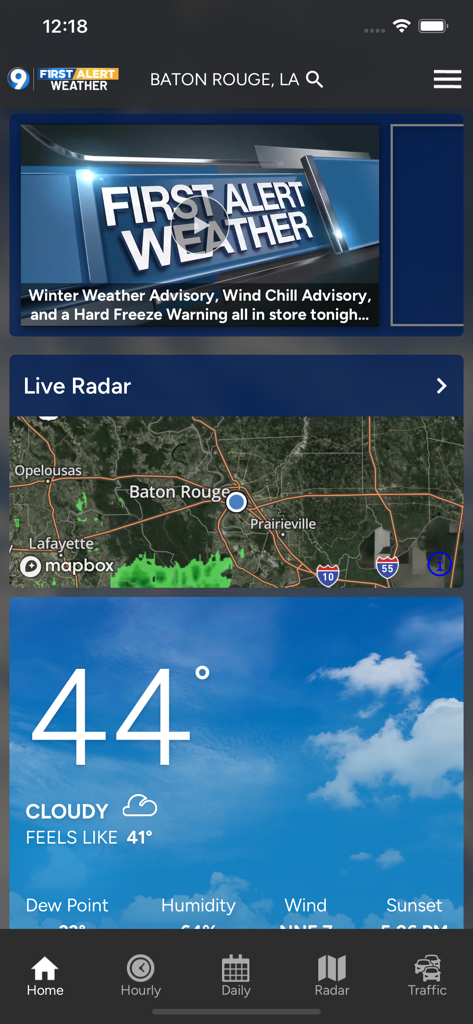 Interfaz de la aplicación WAFB First Alert Weather de Baton Rouge que muestra el radar en vivo y el pronóstico local para Baton Rouge, Luisiana