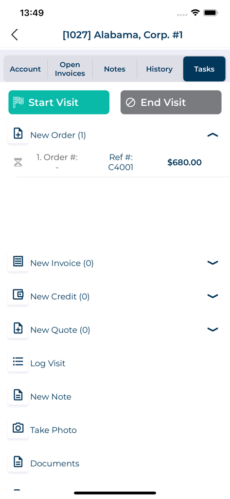 Listaso Van Sales app interface for managing customer visits and orders.