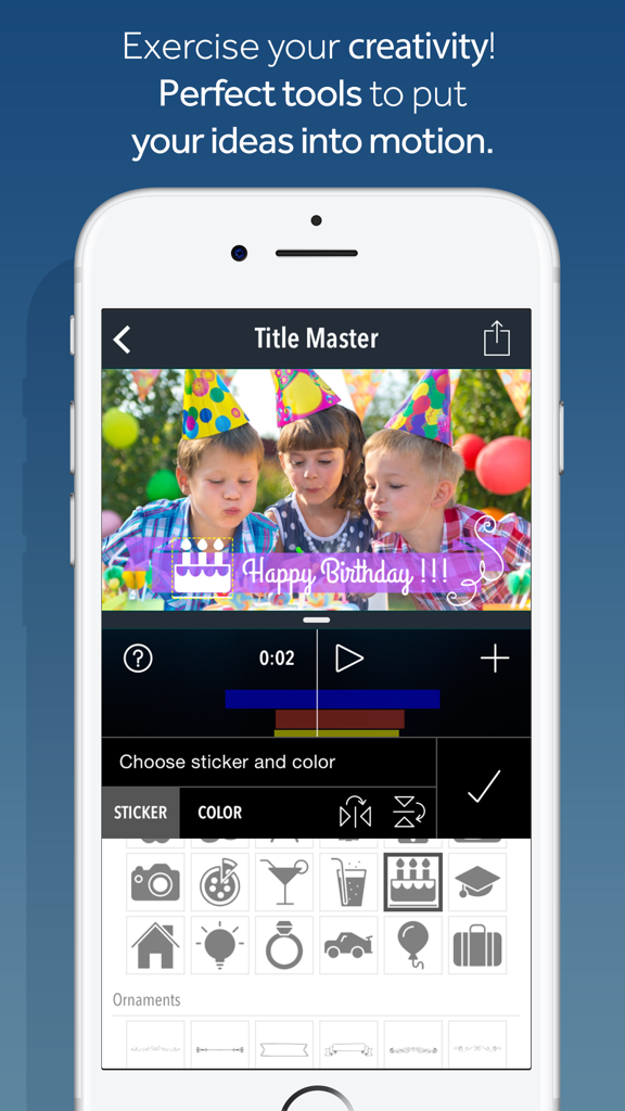Interface de l'application Title Master montrant une vidéo d'anniversaire en cours d'édition avec du texte animé et des autocollants sur un iPhone.