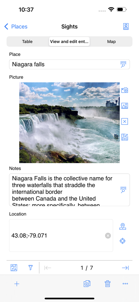 MobiDB Database - Interface de MobiDB Database montrant un formulaire de saisie pour une visite touristique à Niagara Falls avec une photo et des coordonnées de localisation