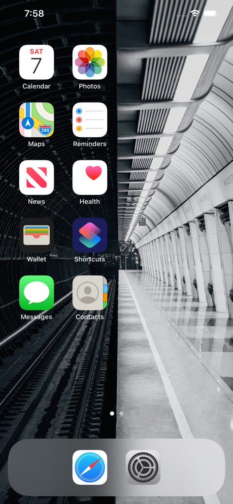 ・ (Yidget) - 지하철 배경화면이 있는 투명 위젯이 있는 미니멀한 iPhone 홈 화면