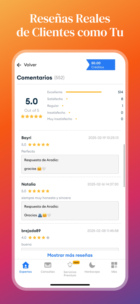 A screen from the Mi Vidente app displaying positive user reviews and 5-star ratings for psychic advisors.