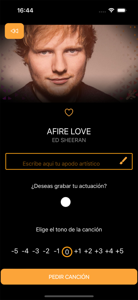 Listados KaraokeMedia ProX - Mobile app screen for requesting a karaoke song with pitch adjustment and artist details.