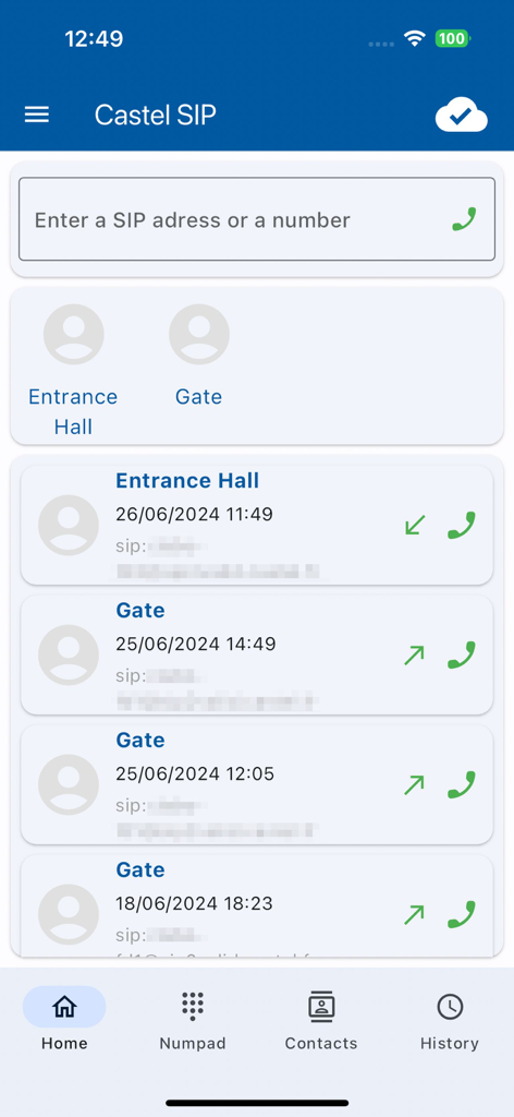 Castel SIP - Écran d'accueil de l'application Castel SIP affichant l'historique des appels et les commandes d'accès rapide pour les entrées de bâtiment