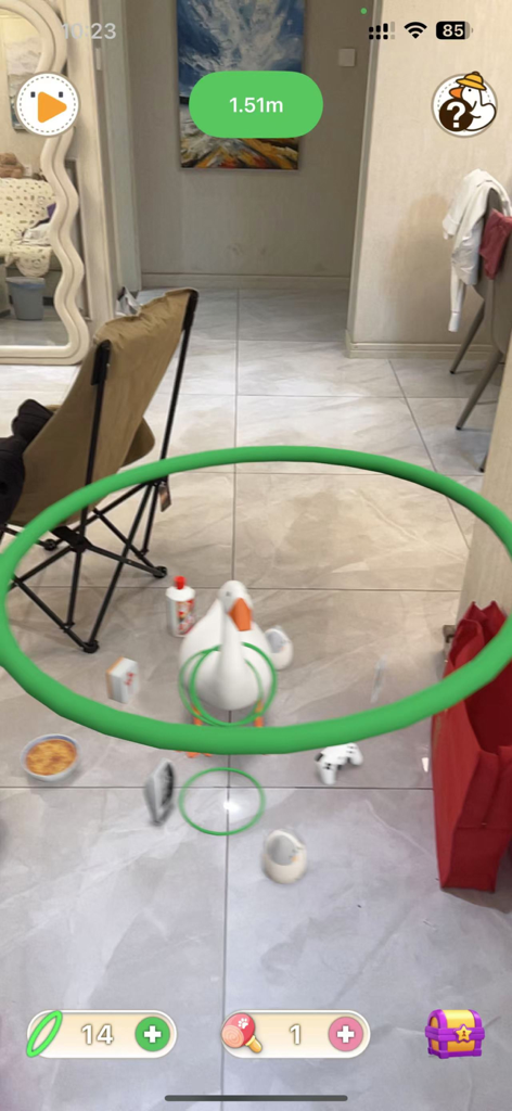 TallDaEr - Augmented reality ring toss gameplay in TallDaEr featuring a 3D duck in a home setting