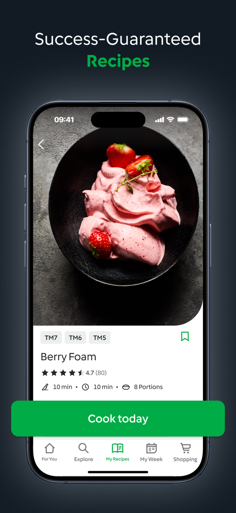 Thermomix® Cookidoo® App - Interfaccia dell'app Thermomix Cookidoo che mostra una ricetta di Mousse ai Frutti di Bosco con funzioni di cottura guidata e fotografia professionale del cibo.
