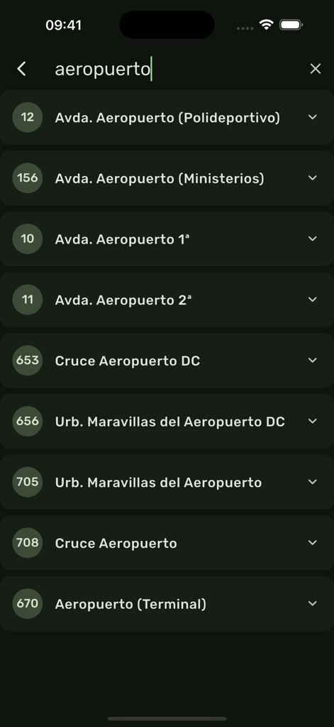 Pantalla de la app Aucorsa GO mostrando resultados de búsqueda para paradas de autobús al aeropuerto en Córdoba España
