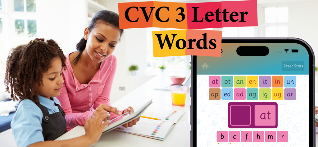 Ein kleines Kind und eine Mutter lernen drei CVC-Buchstabenwörter mit einer Lern-App auf einem Tablet.