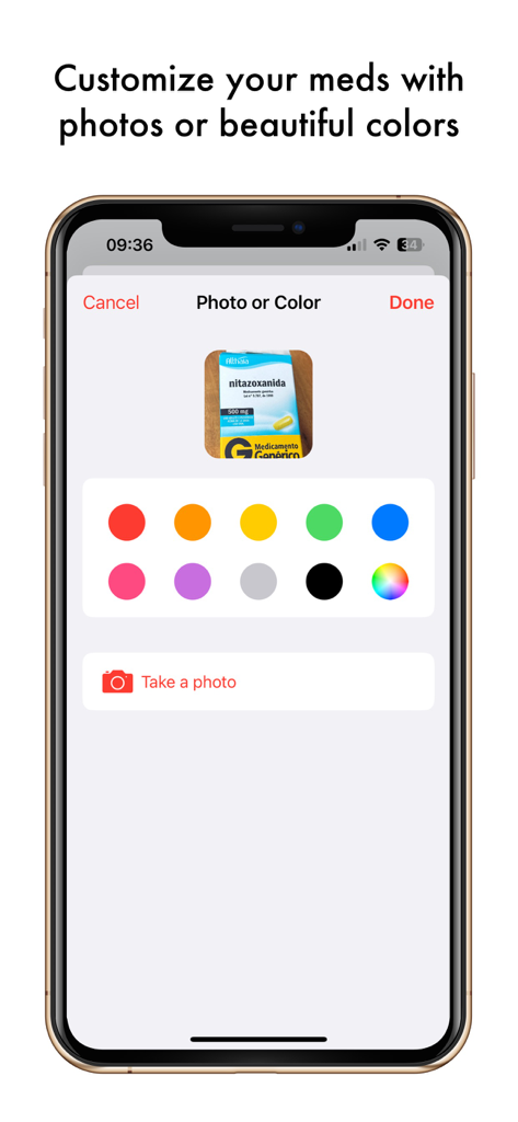Interface of the Pill Reminder app showing options to customize medication entries using a variety of colors or by taking a photo of the medicine box