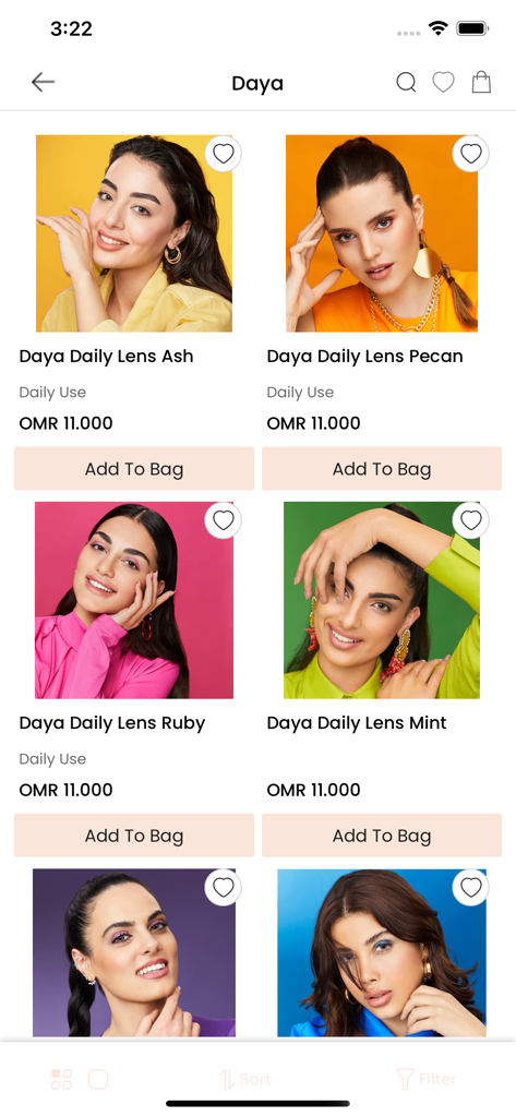 Cali Lens - Interfaz de la aplicación Cali Lens que muestra una variedad de lentes de contacto de color diarios Daya con vistas previas de modelos y botones para añadir al carrito