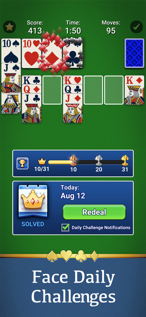 Solitaire - Una captura de pantalla del juego Solitaire de MobilityWare que muestra la función de Desafíos Diarios con una barra de progreso y trofeos ganados.