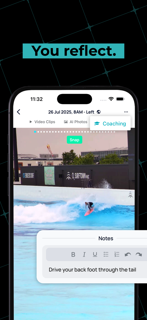 Flowstate - Interface do aplicativo Flowstate mostrando um vídeo de sessão de surf com uma seção de anotações de treinamento.
