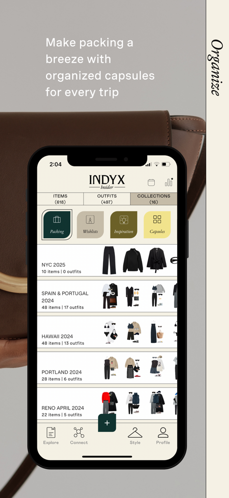 Interfaz de la aplicación Indyx mostrando cápsulas de viaje organizadas y listas de equipaje para varios viajes como Nueva York y España