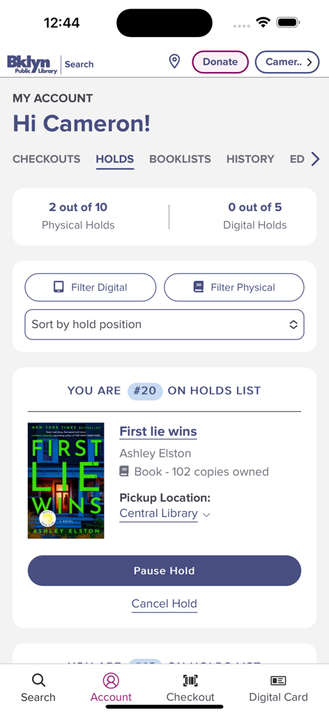 BKLYN Library - Interfaz de la aplicación Biblioteca Pública de Brooklyn que muestra las reservas de libros actuales y el estado de la reserva de un usuario.