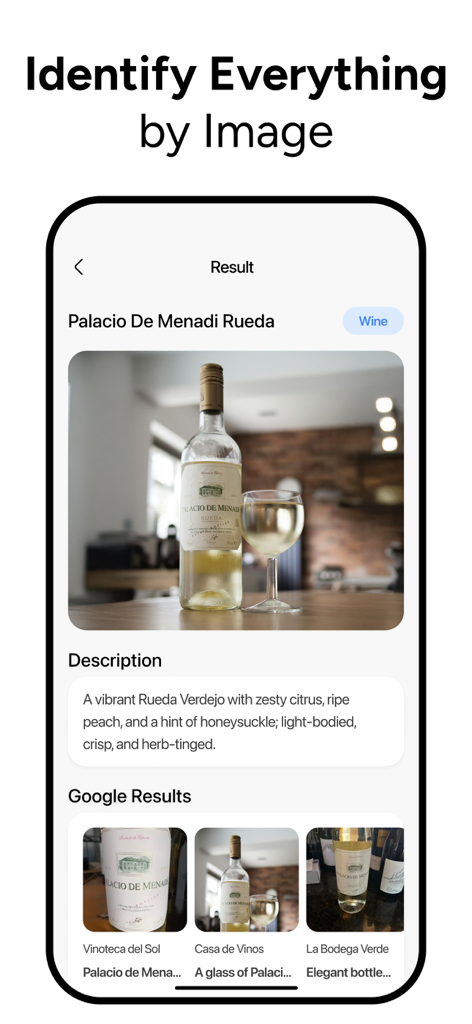 Interfaz de la aplicación móvil mostrando una botella de vino identificada por búsqueda inversa de imágenes con detalles del producto y resultados de búsqueda similares.