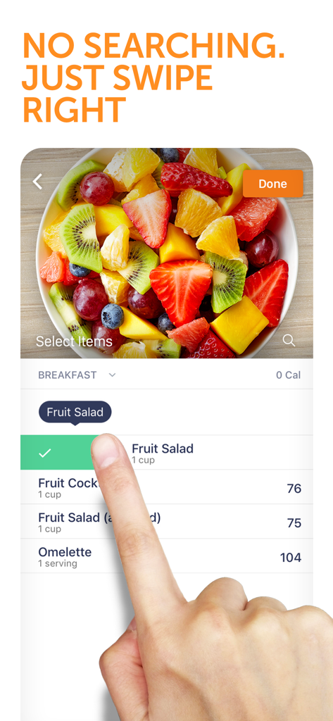 Un usuario desliza hacia la derecha en una entrada de ensalada de frutas en la aplicación Calorie Mama AI para registrar las calorías del desayuno a partir de una foto.