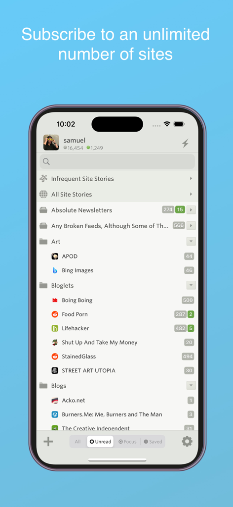 NewsBlur - NewsBlur App-Oberfläche, die eine Liste von abonnierten RSS-Feeds und Ordnern auf einem Smartphone anzeigt.