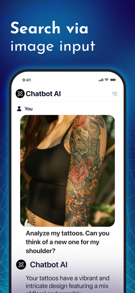 Uma tela móvel mostrando o aplicativo Chatbot AI analisando uma foto de tatuagens enviada pelo usuário para fornecer sugestões criativas e feedback de design.