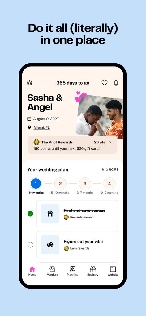 Ein Smartphone-Display, das das Dashboard der The Knot Hochzeitsplanungs-App mit einem Countdown und einer Schritt-für-Schritt-Checkliste für ein Paar zeigt.