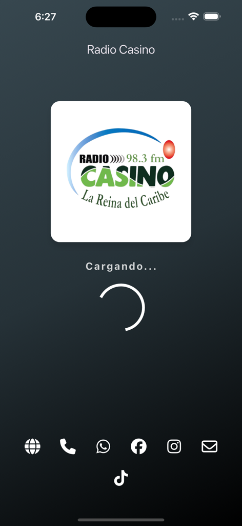 Loading screen of the Radio Casino app featuring the La Reina del Caribe logo and social media contact icons