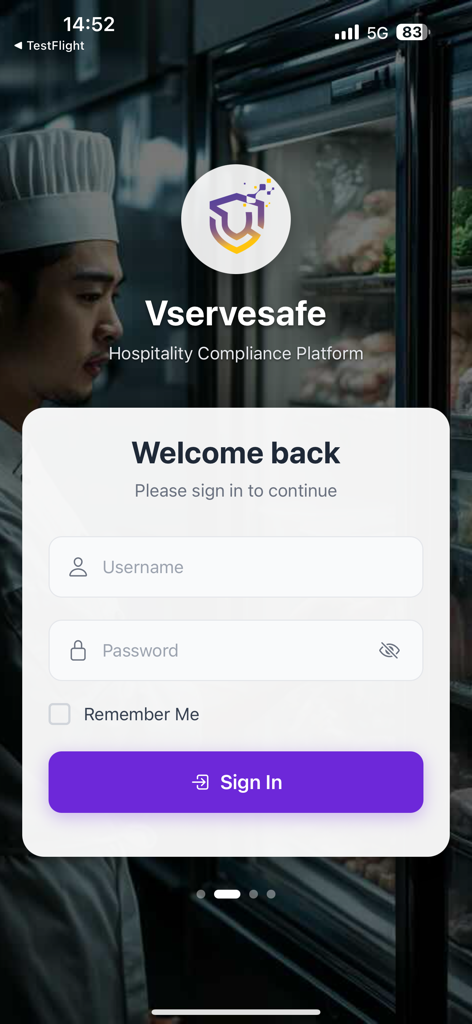 Anmeldebildschirm der Vservesafe Hospitality Compliance Plattform mit Feldern für Benutzername und Passwort