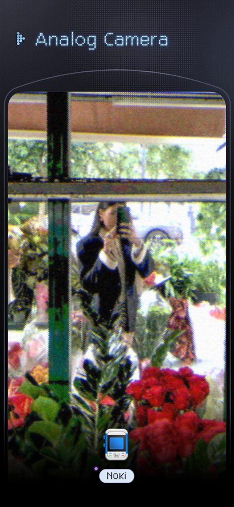 OldReel - Vintage Camcorder - Selfie en el espejo con efecto de filtro Noki de baja resolución en la aplicación OldReel