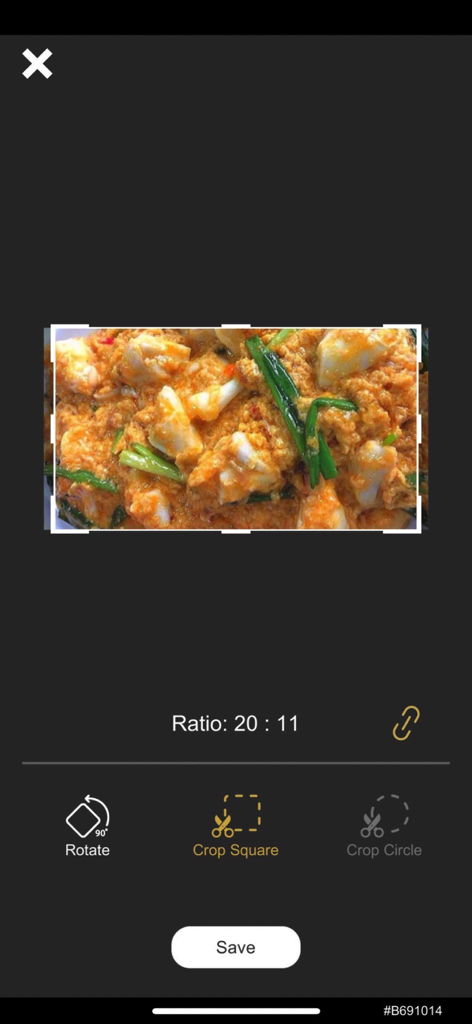 CUBIC PACKAGE DESIGN PLATFORM - Pantalla de smartphone mostrando la interfaz de recorte y edición de imágenes en la aplicación CUBIC con opciones para rotar o recortar a un cuadrado.