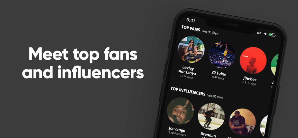 Uma interface móvel mostrando listas de principais fãs e influenciadores com suas contagens de plays e estatísticas de seguidores no Audiomack Creator