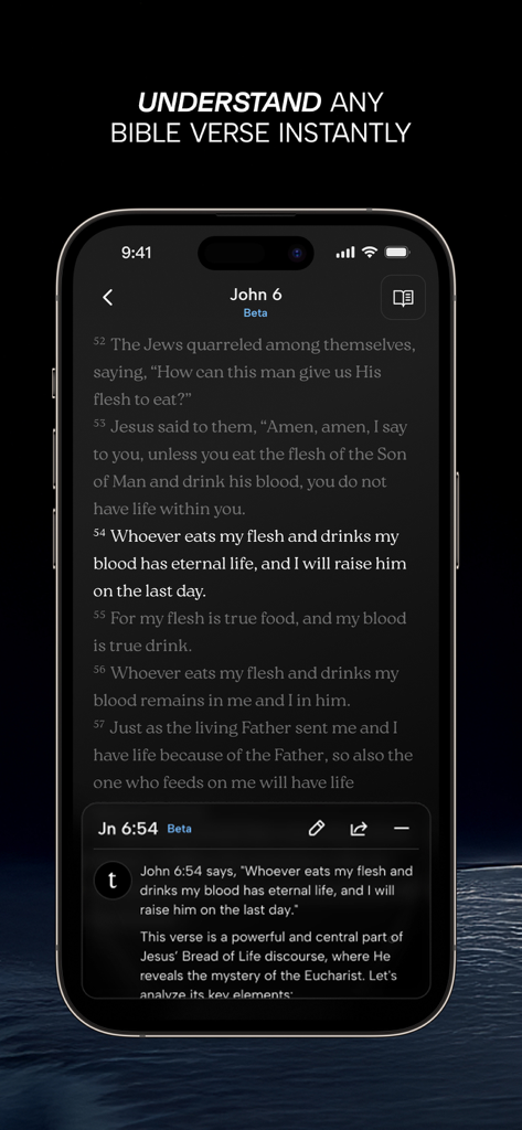 Truthly: Catholic AI - Un smartphone que muestra la función Modo Biblia de la aplicación Truthly explicando un versículo del Evangelio de Juan.