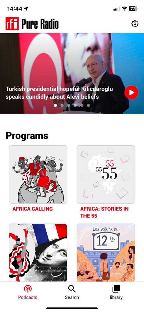 Interface of the RFI Pure Radio app featuring international news and podcast programs.