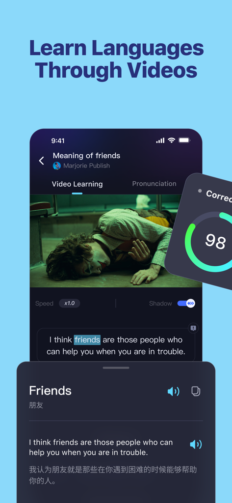 Interface do aplicativo Talkin mostrando um recurso de aprendizado de idiomas usando vídeos com legendas e pontuação de pronúncia