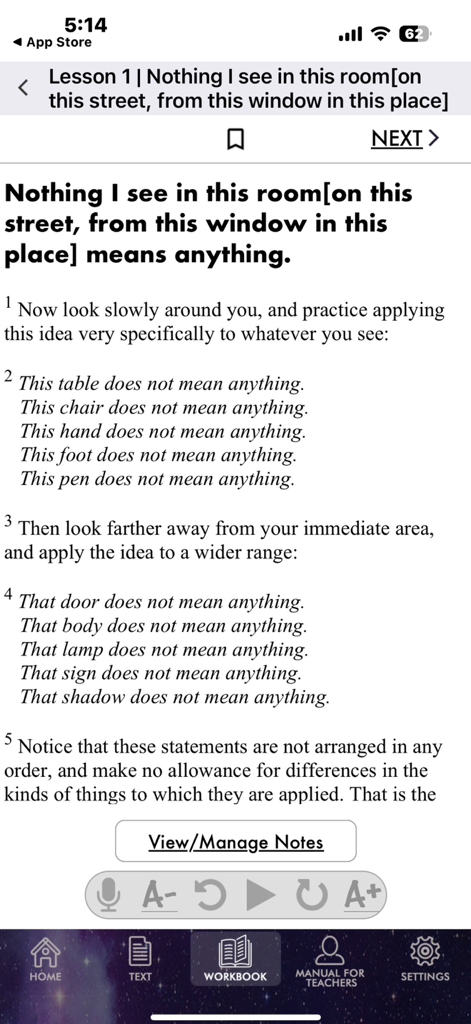 ACIM Original Edition - Uma captura de tela do aplicativo Edição Original ACIM mostrando a Lição 1 do Livro de Exercícios com texto de estudo espiritual.