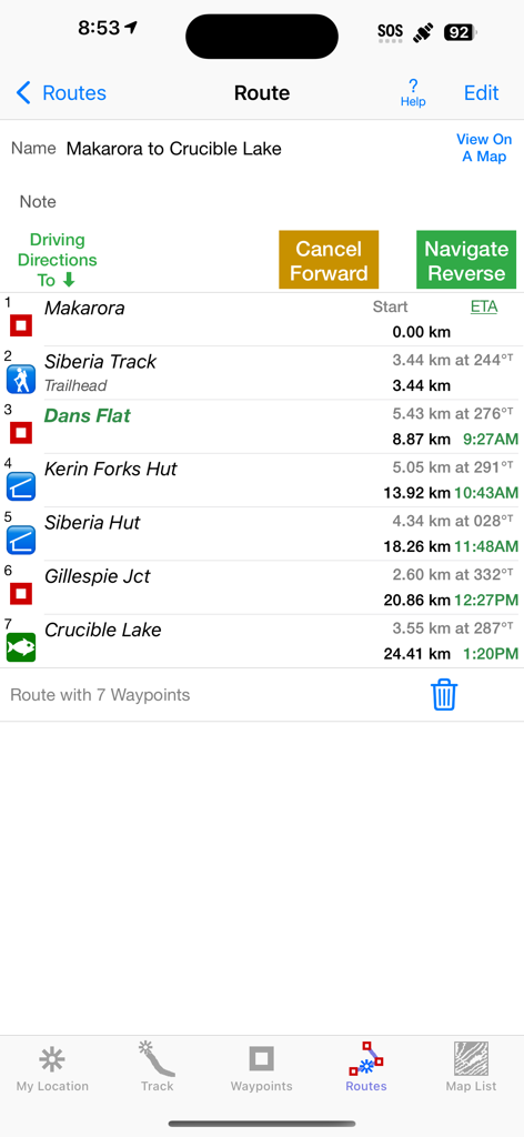 iHikeGPS NZ : LINZ Topo Maps - Tela de rota do aplicativo iHikeGPS NZ mostrando waypoints e horários estimados de chegada para uma caminhada de Makarora a Crucible Lake