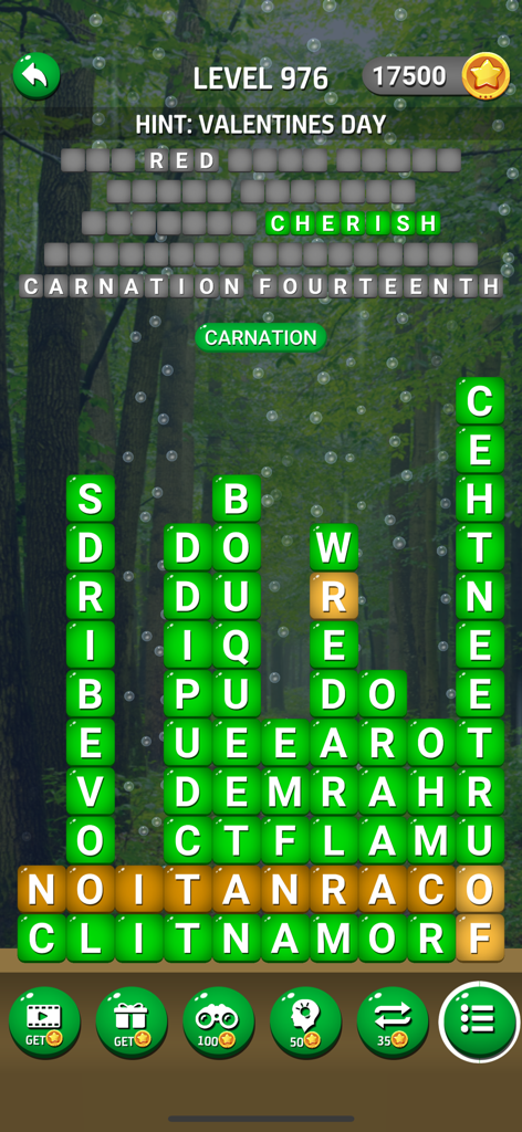 Word Streak: Play Daily Puzzle - Ein Wortsuchrätsel Level in der Word Streak App mit Waldd Hintergrund und grünen Buchstabenblöcken